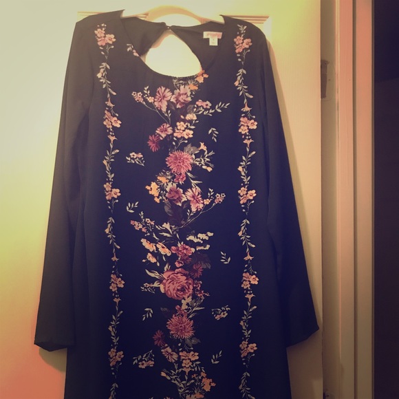 Xhilaration Dresses & Skirts - Xhilaration knee length dress. Retro